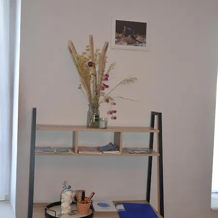 Le Colibri Bleu Bed & Breakfast *