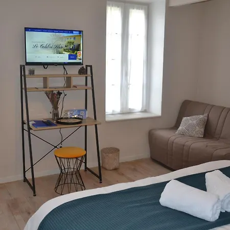Le Colibri Bleu Bed and Breakfast Argeliers