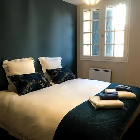 Le Colibri Bleu 3* Argeliers