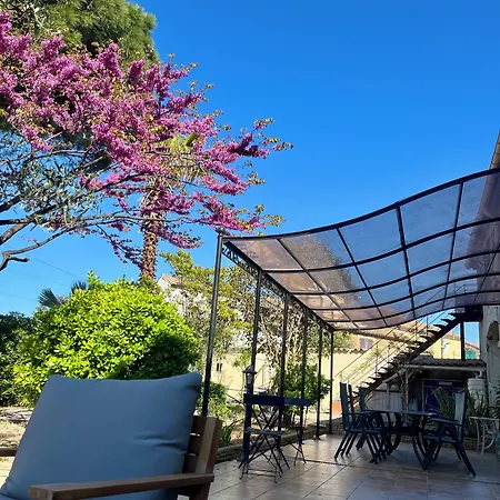 Le Colibri Bleu Bed & Breakfast 3*